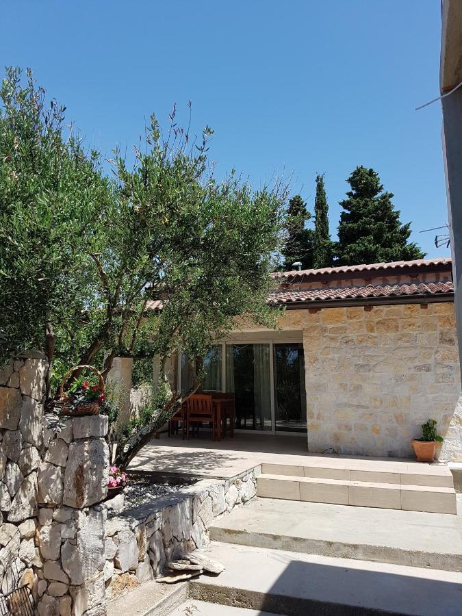 Apartmani Morovi Dvori Drage Luaran gambar