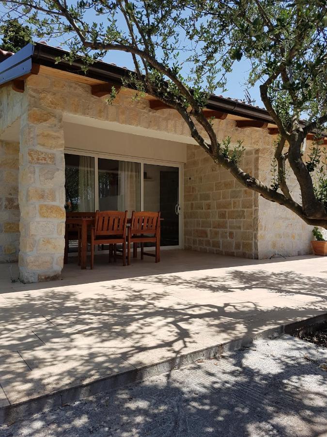 Apartmani Morovi Dvori Drage Luaran gambar